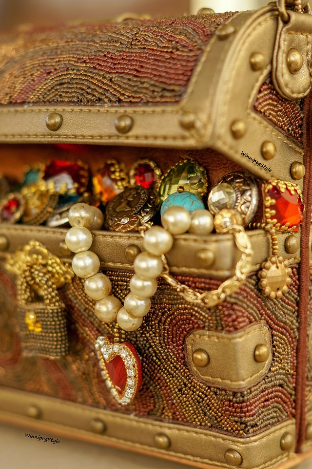 Winnipeg Style fashion blog, Canadian stylist, Mary Frances Accessories X Marks the Spot treasure chest novelty handbag bag beaded jewels, jewelry box, ocean sunken treasure, Modern vintage 2018 winter